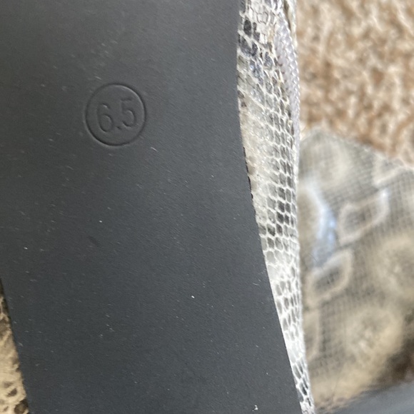 Boots - Picture 5 of 5